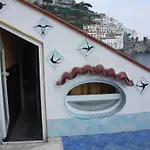 בית הארחה Holidays Baia D'amalfi