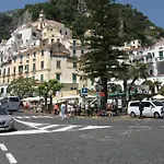 Holidays Baia D'amalfi אמאלפי