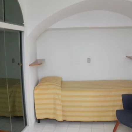 Pensjonat Holidays Baia D'amalfi 2*